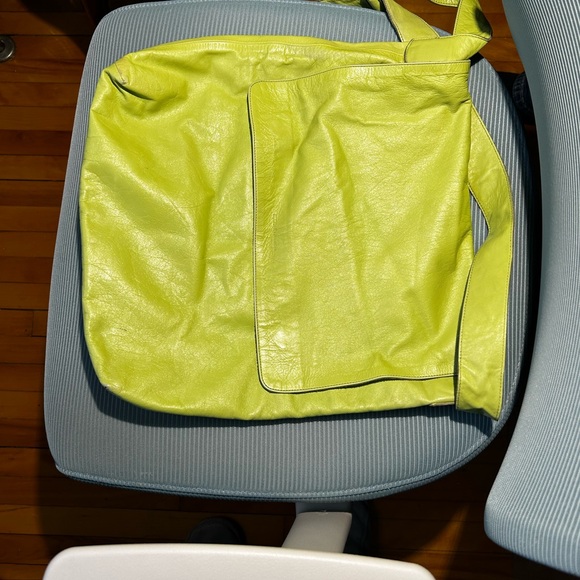 Vintage Rudsak leather tote bag in bright green - Picture 10 of 14